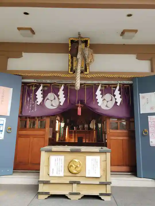穏田神社の本殿・本堂