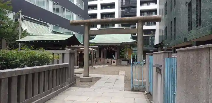宮益御嶽神社の鳥居