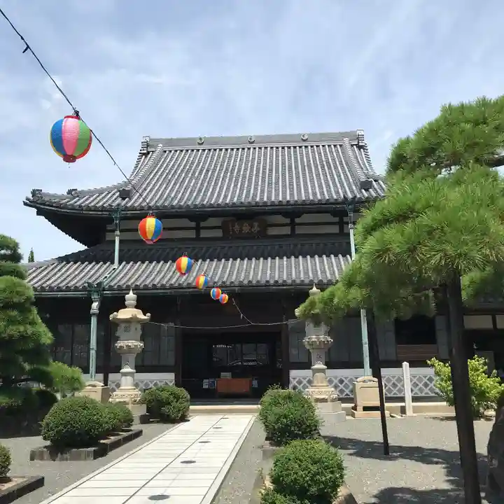 花岳寺の本殿・本堂