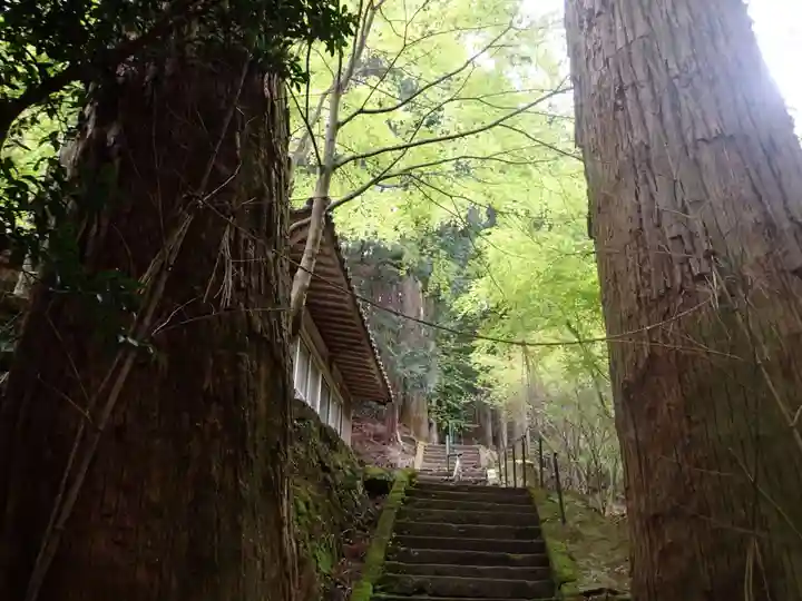 火男火賣神社(中宮)の庭園