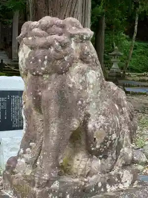 鳩谷八幡神社の狛犬