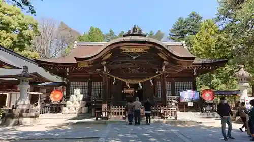 武田神社の本殿・本堂