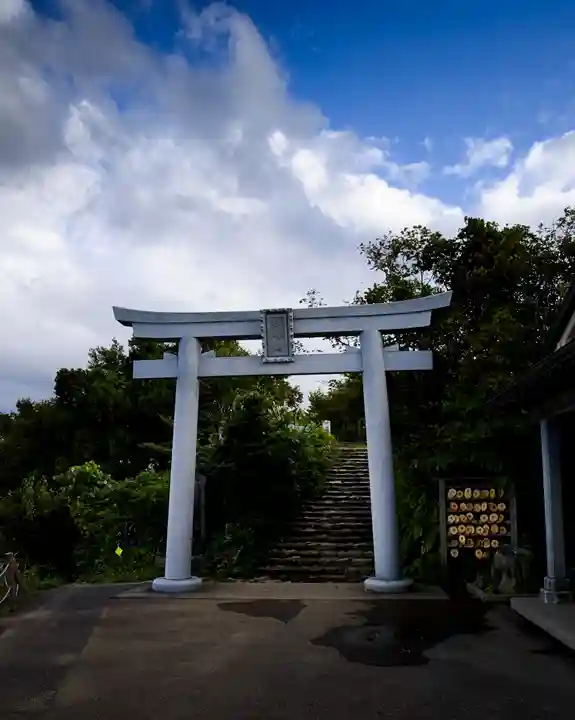彌彦神社奥宮(御神廟)(新潟県)