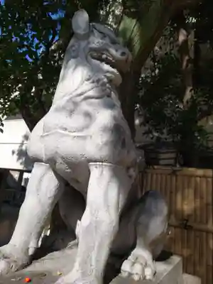 鳥越神社の狛犬