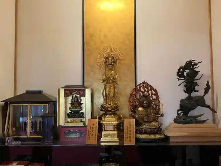 等澍院の仏像