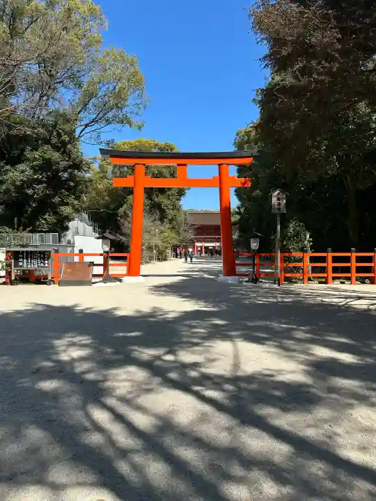 賀茂御祖神社(下鴨神社)の{uncategorized: "未分類", other: "その他", undefined: "問題あり", building: "その他建物", grave: "お墓", sacred_gate: "鳥居", guardian: "狛犬", statue: "像", buddha: "仏像", history: "歴史", nature: "自然", garden: "庭園", animal: "動物", pagoda: "塔", temizu: "手水舎", mountain_gate: "山門・神門", sanctuary: "本殿・本堂", subordinate: "末社・摂社", art: "芸術", scenery: "景色", jizo: "地蔵", ema: "絵馬", goshuin: "御朱印", omikuji: "おみくじ", items: "授与品その他", amulet: "お守り", goshuincho: "御朱印帳", eats: "食事", festival: "お祭り", votive_dance: "神楽", shichigosan: "七五三参", wedding: "結婚式", experience: "体験その他", initially: "初詣", around: "周辺", anti_infection: "感染症対策"}