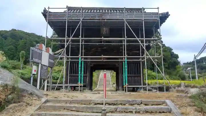 金山寺の山門・神門