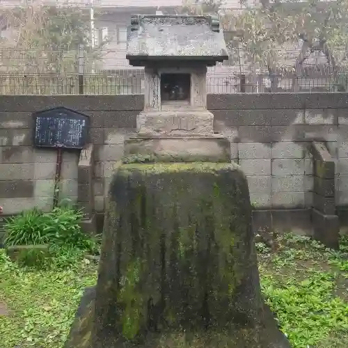 白髭神社の塔