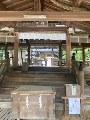 大和神社の本殿