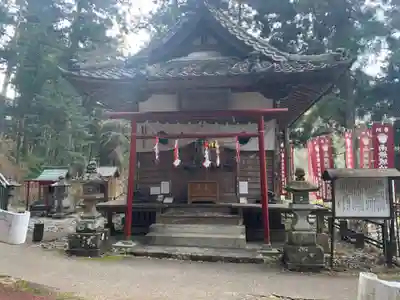 久遠寺の本殿・本堂