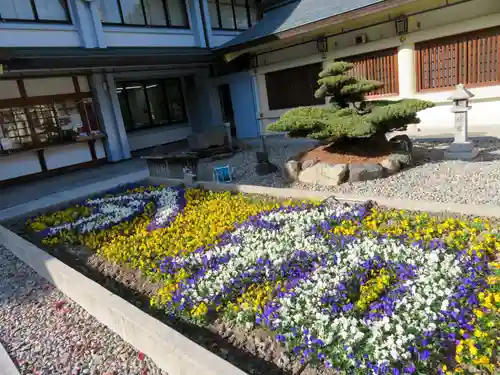 愛知縣護國神社の庭園