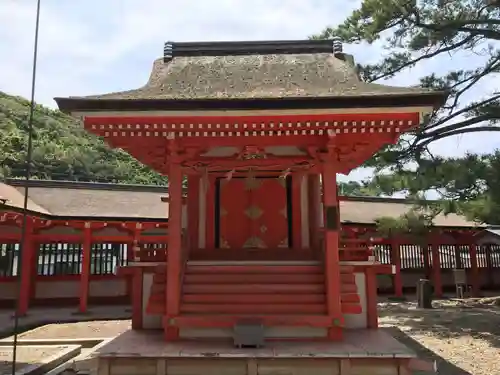 日御碕神社の末社