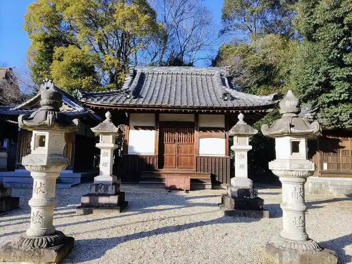 根崎八幡神社の末社・摂社
