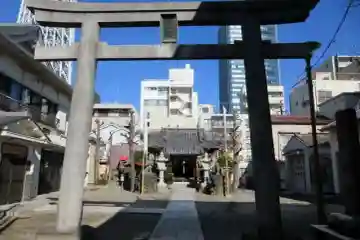 押上天祖神社の{uncategorized: "未分類", other: "その他", undefined: "問題あり", building: "その他建物", grave: "お墓", sacred_gate: "鳥居", guardian: "狛犬", statue: "像", buddha: "仏像", history: "歴史", nature: "自然", garden: "庭園", animal: "動物", pagoda: "塔", temizu: "手水舎", mountain_gate: "山門・神門", sanctuary: "本殿・本堂", subordinate: "末社・摂社", art: "芸術", scenery: "景色", jizo: "地蔵", ema: "絵馬", goshuin: "御朱印", omikuji: "おみくじ", items: "授与品その他", amulet: "お守り", goshuincho: "御朱印帳", eats: "食事", festival: "お祭り", votive_dance: "神楽", shichigosan: "七五三参", wedding: "結婚式", experience: "体験その他", initially: "初詣", around: "周辺", anti_infection: "感染症対策"}