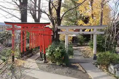 金山神社(若宮八幡宮境内社)の鳥居