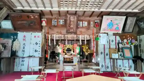 磯部稲村神社の本殿・本堂
