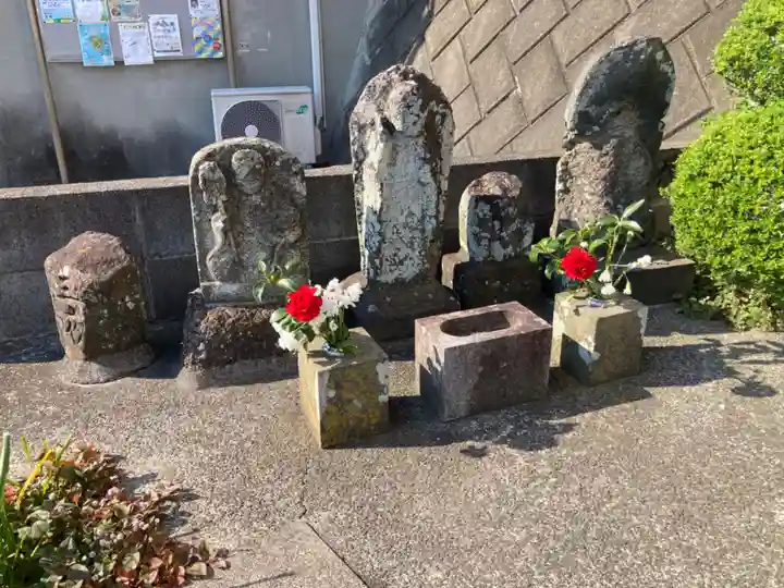 元町河原の地蔵(神奈川県)