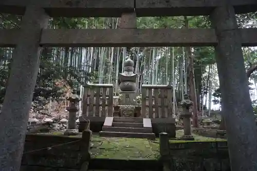 月照寺の鳥居