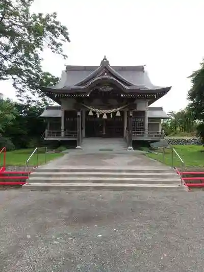 靜内神社の本殿
