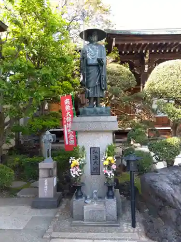 東覚寺の像