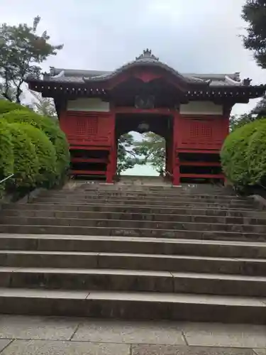 護国寺の山門