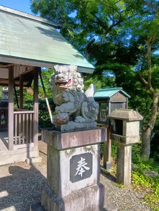 龍神神社の{uncategorized: "未分類", other: "その他", undefined: "問題あり", building: "その他建物", grave: "お墓", sacred_gate: "鳥居", guardian: "狛犬", statue: "像", buddha: "仏像", history: "歴史", nature: "自然", garden: "庭園", animal: "動物", pagoda: "塔", temizu: "手水舎", mountain_gate: "山門・神門", sanctuary: "本殿・本堂", subordinate: "末社・摂社", art: "芸術", scenery: "景色", jizo: "地蔵", ema: "絵馬", goshuin: "御朱印", omikuji: "おみくじ", items: "授与品その他", amulet: "お守り", goshuincho: "御朱印帳", eats: "食事", festival: "お祭り", votive_dance: "神楽", shichigosan: "七五三参", wedding: "結婚式", experience: "体験その他", initially: "初詣", around: "周辺", anti_infection: "感染症対策"}