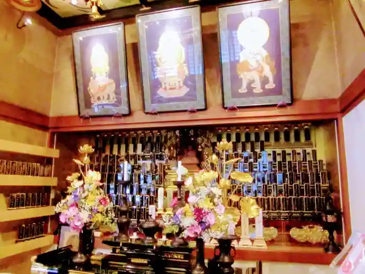 光胤山 大野本光寺の本殿・本堂