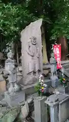 舎利尊勝寺の像