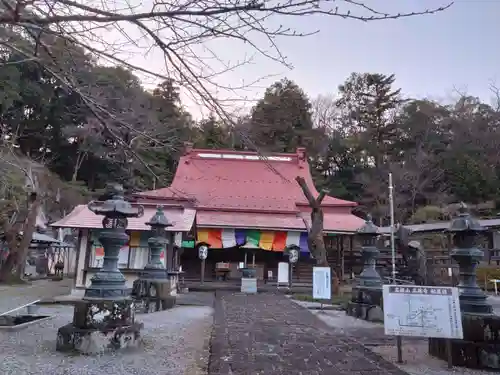 岩舟山高勝寺の本殿・本堂