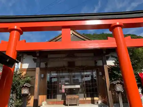 多度稲荷神社の鳥居