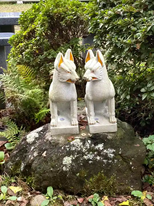 与次郎稲荷神社の狛犬