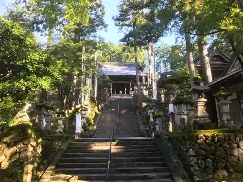 華厳寺の山門