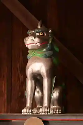 艮神社の狛犬