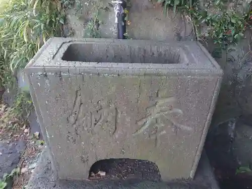 八幡神社の手水舎