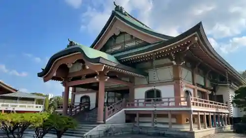 日蓮上人銅像護持教会（身延山福岡別院）の本殿・本堂