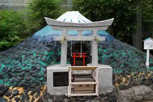 京濱伏見稲荷神社の末社・摂社