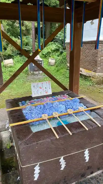 土津神社|こどもと出世の神さまの手水舎