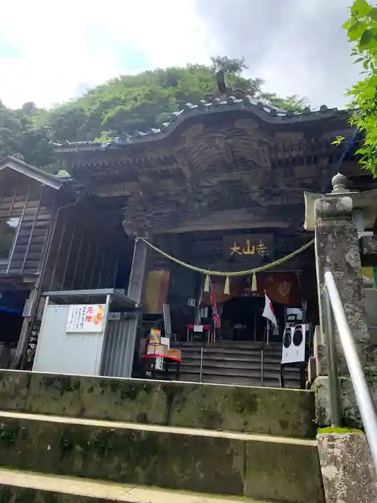 大山寺の本殿・本堂