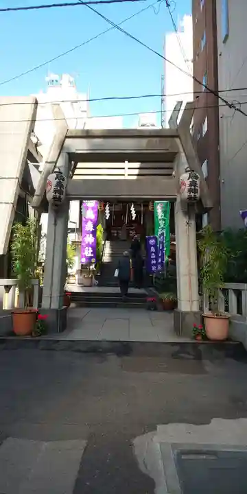 烏森神社の鳥居