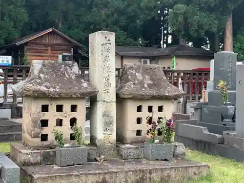 法音寺のお墓