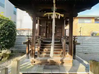 國造神社の{uncategorized: "未分類", other: "その他", undefined: "問題あり", building: "その他建物", grave: "お墓", sacred_gate: "鳥居", guardian: "狛犬", statue: "像", buddha: "仏像", history: "歴史", nature: "自然", garden: "庭園", animal: "動物", pagoda: "塔", temizu: "手水舎", mountain_gate: "山門・神門", sanctuary: "本殿・本堂", subordinate: "末社・摂社", art: "芸術", scenery: "景色", jizo: "地蔵", ema: "絵馬", goshuin: "御朱印", omikuji: "おみくじ", items: "授与品その他", amulet: "お守り", goshuincho: "御朱印帳", eats: "食事", festival: "お祭り", votive_dance: "神楽", shichigosan: "七五三参", wedding: "結婚式", experience: "体験その他", initially: "初詣", around: "周辺", anti_infection: "感染症対策"}