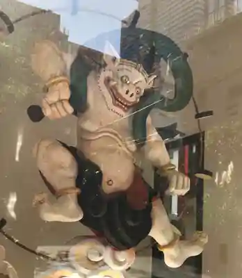 成子天神社の像