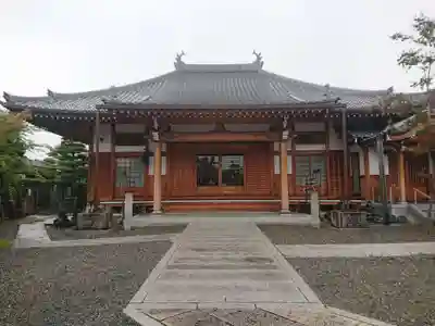 蓮照寺の本殿・本堂
