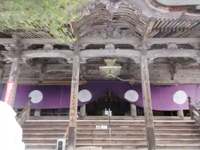 成相寺の本殿・本堂