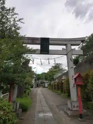 新倉氷川八幡神社の鳥居
