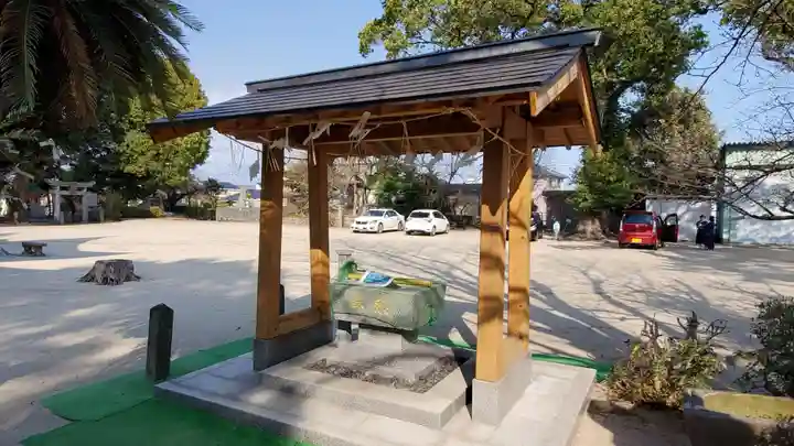鳥栖八坂神社の手水舎