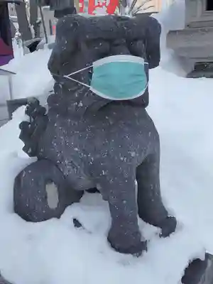 成田山札幌別院新栄寺の狛犬