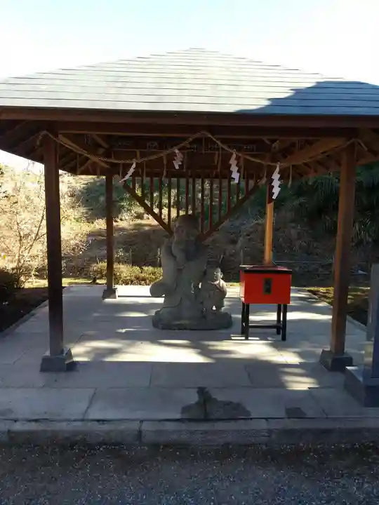 板倉雷電神社の像