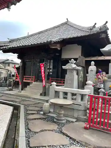 新光寺の本殿