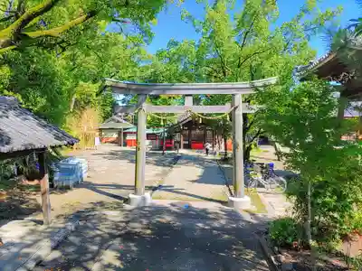 冨吉建速神社・八劔社(須成神社)の鳥居